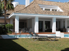 Villa Moderna cerca de playa de Puerto Banus